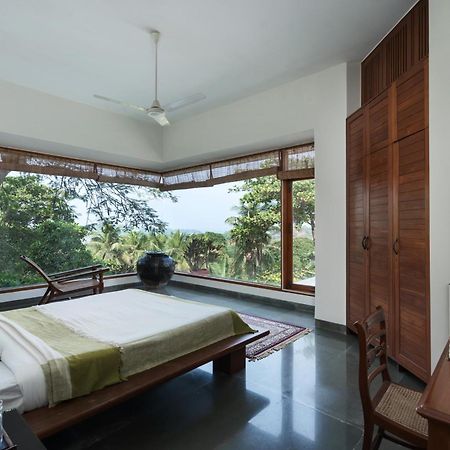 Saffronstays Pride Rock Mandve Exterior photo