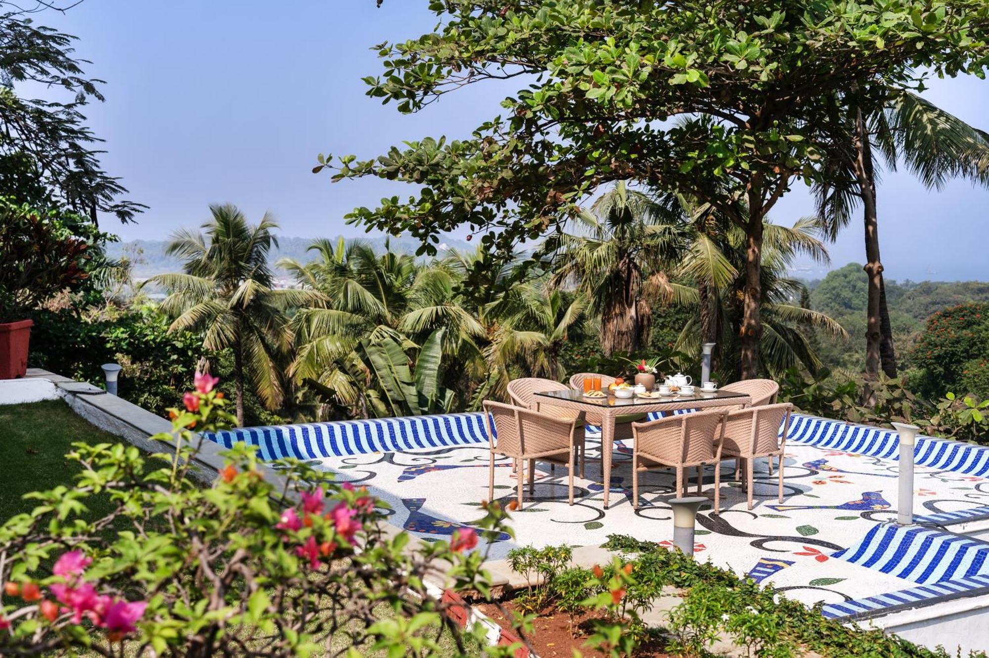 Saffronstays Pride Rock Mandve Exterior photo