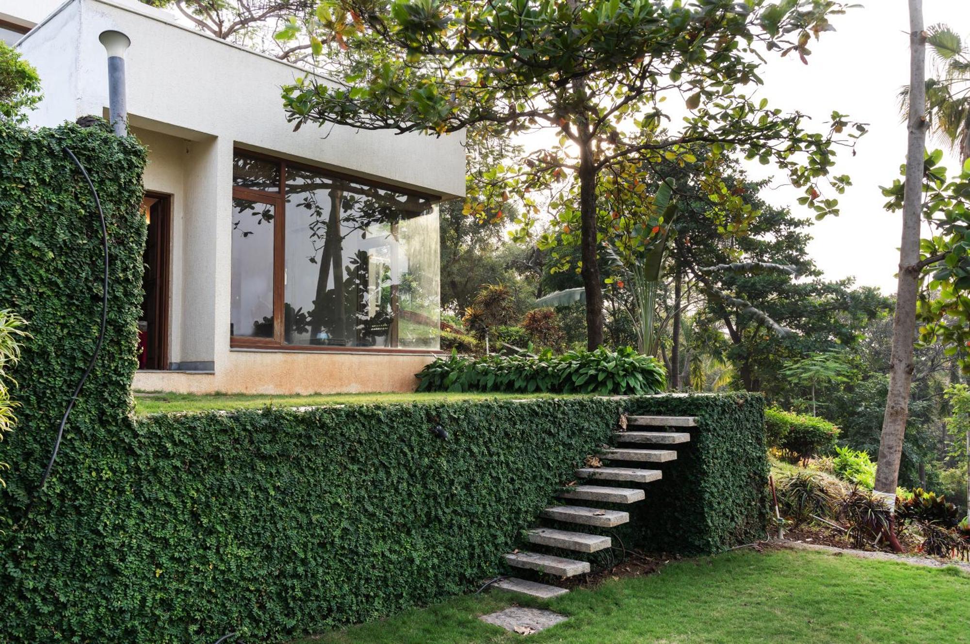 Saffronstays Pride Rock Mandve Exterior photo