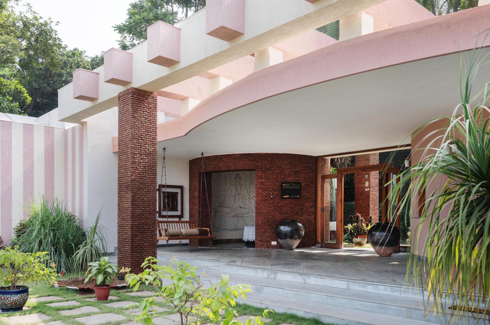 Saffronstays Pride Rock Mandve Exterior photo