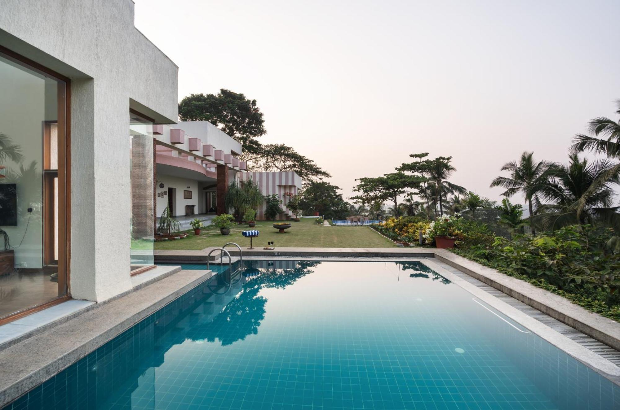 Saffronstays Pride Rock Mandve Exterior photo